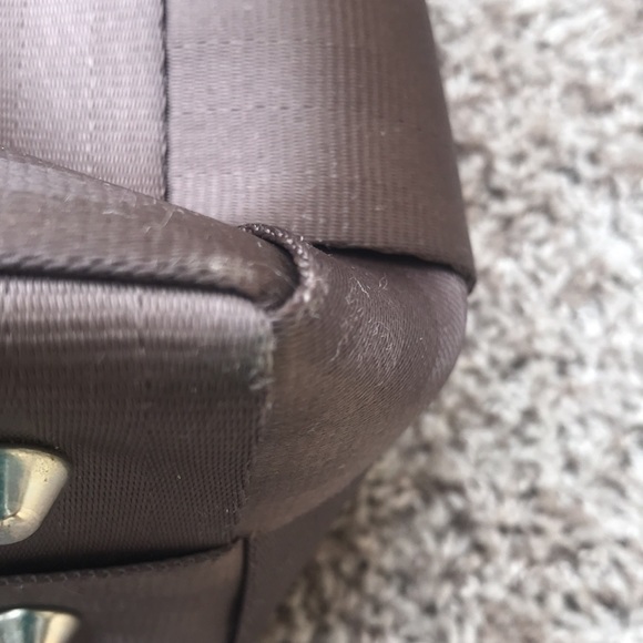 Harvey’s Tan The Original Seatbelt Bag - Picture 13 of 16